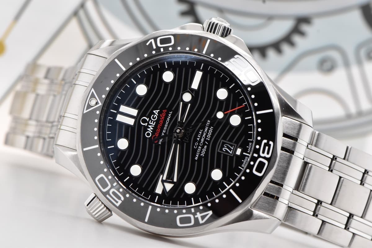 2025 Omega Seamaster Professional Diver 300M 42mm Black Dial 210.30.42.20.01.001