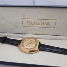 Vintage BULOVA Calendial "C"men's automatic watch with box swiss 1973