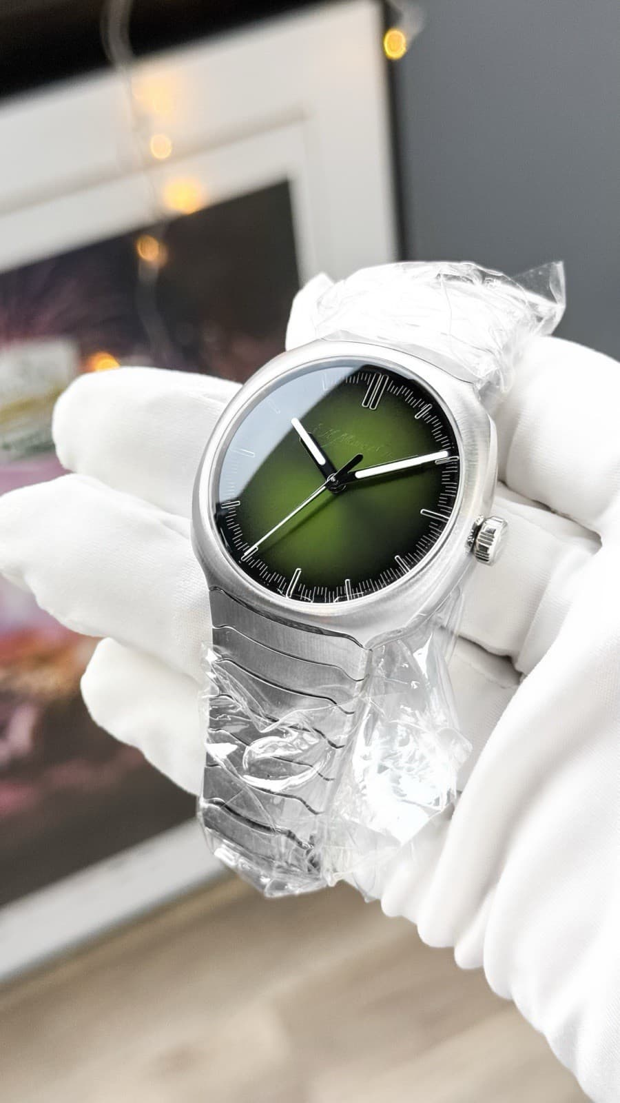 H. Moser & Cie  Streamliner Centre Seconds Matrix Green 6201-1200 Full Set NEW