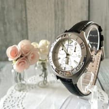 TISSOT S462 562 Chronograph Wristwatch White Silver Authentic Genuine