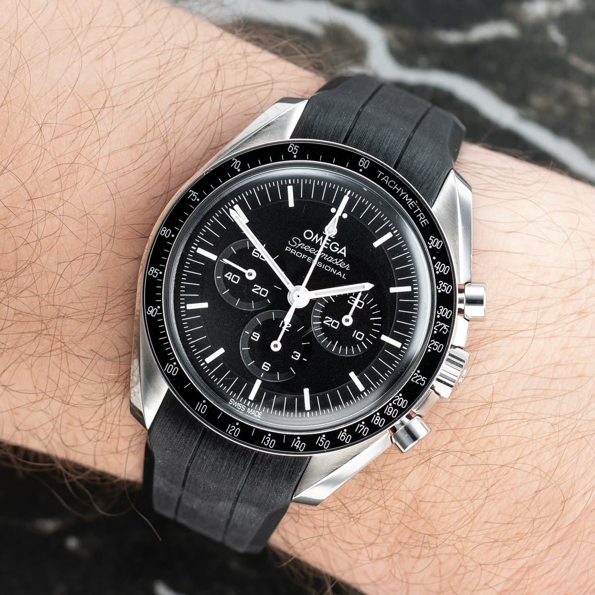 Omega Speedmaster - 310.30.42.50.01.001 - 42 mm Stainless Steel