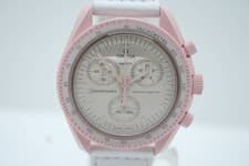 OMEGA x Swatch “Mission to Venus” SO33P100 Bioceramic PinkｘWhite Quartz Bo