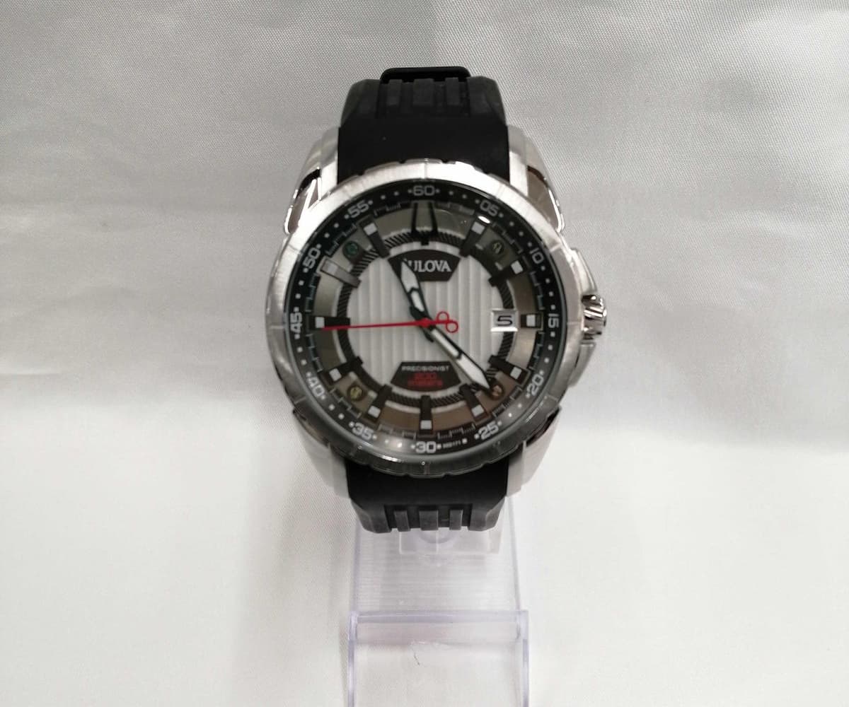 Quartz Analog Wristwatch Model C877742 BULOVA