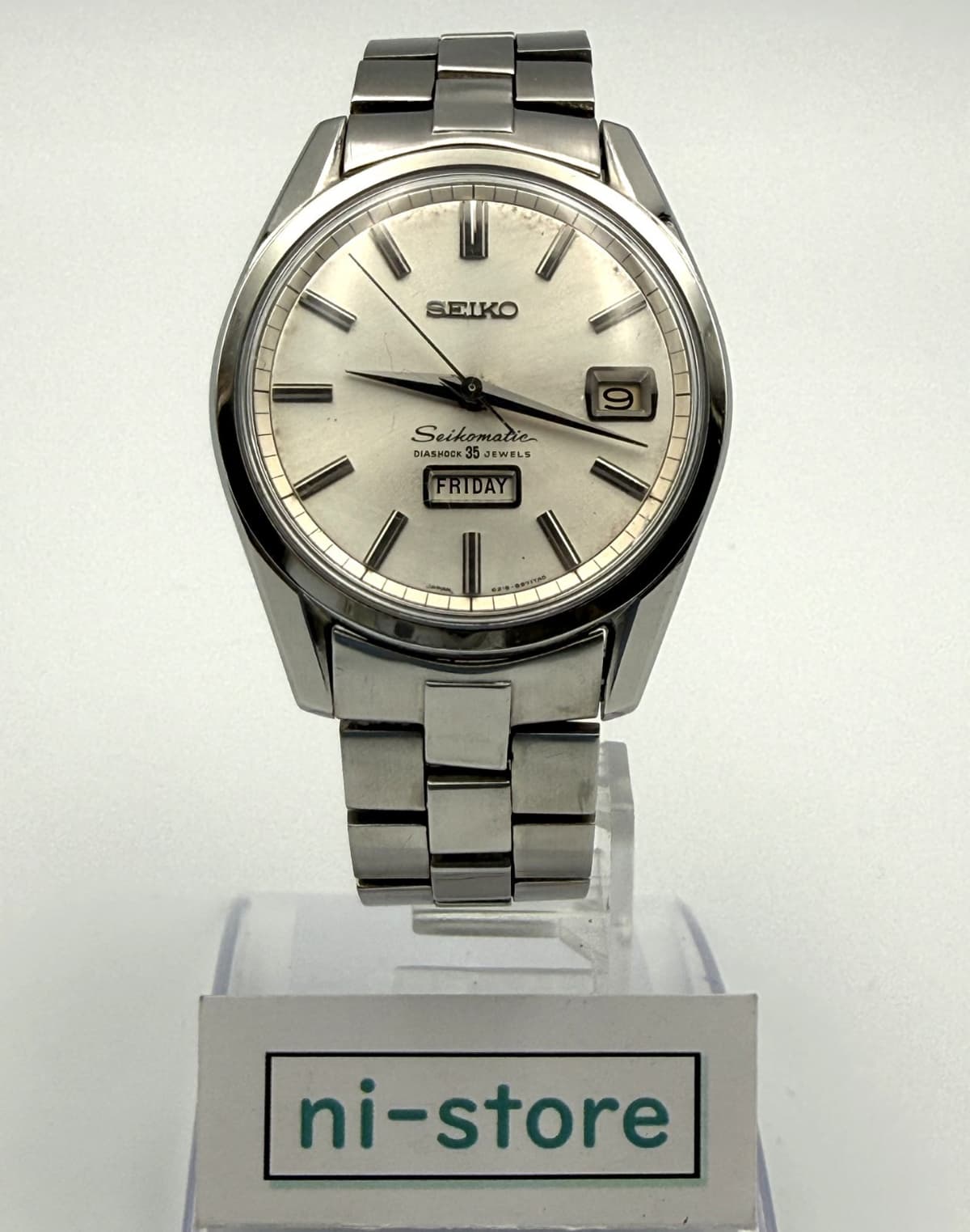 Vintage Seiko SeikoMatic Week Dater 6218-8971 Automatic Diashock 35J  -Rank B
