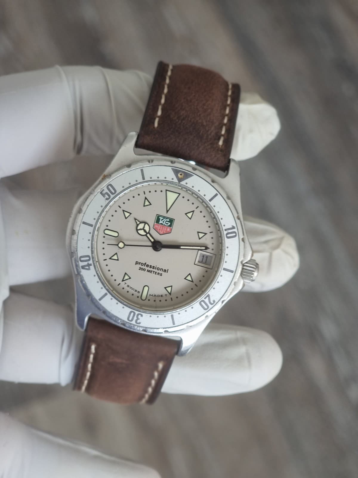 Tag Heuer 2000 FULL SIZE In Very Good Condition Vintage