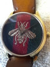 GUCCI 126.4 GENTS BEE MOTIF WATCH