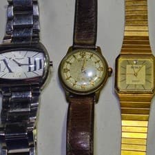 Lot 5 Vtg Watches Bulova Lorus Benrus Charles Hubert Non Running-Parts Or Repair