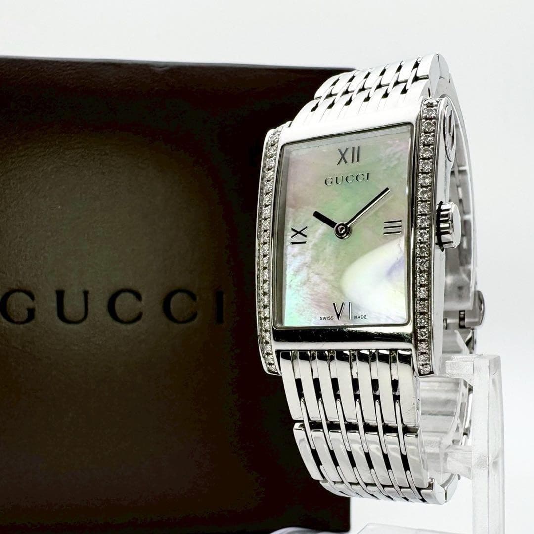 GUCCI 8600L Diamond Bezel Shell Dial Watch Quartz Ladies Swiss Made Box