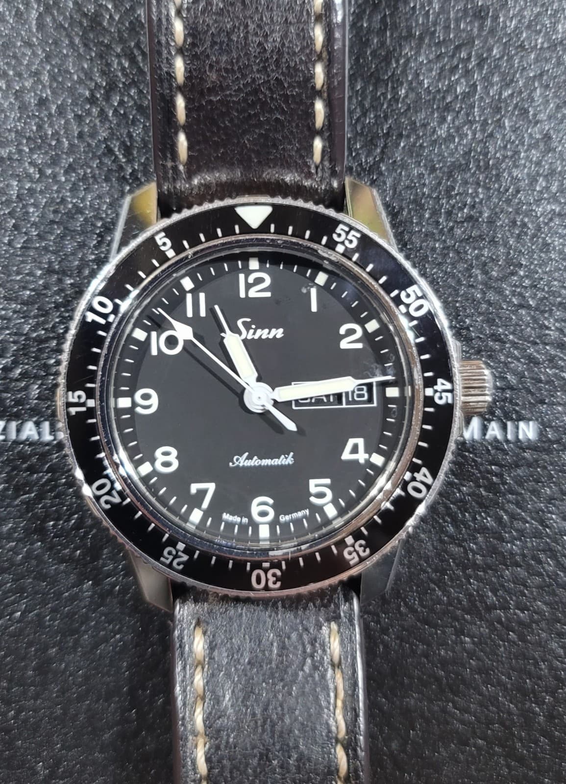 Sinn 104 A St Sa on H Link Quic Adjust Bracelet Full Set  Excellent