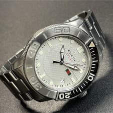 operating item Gucci wristwatch GUCCI Diver s men s G Timeless