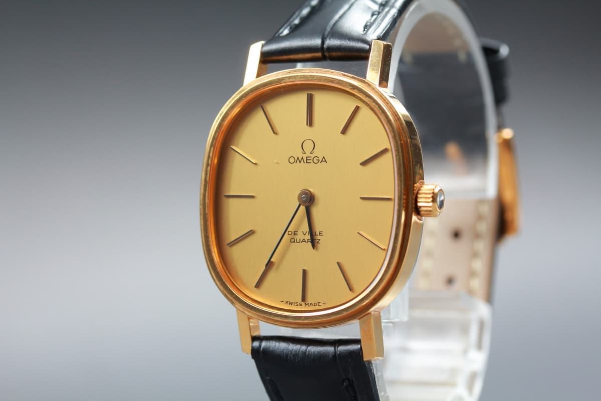 1979 Near MINT OMEGA De Ville 29mm Ref.191.0046 Quartz Gold Dial Men's Vintage