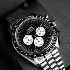 Omega Speedmaster Reverse Panda 310.30.42.50.01.004 42mm Mint Full Set