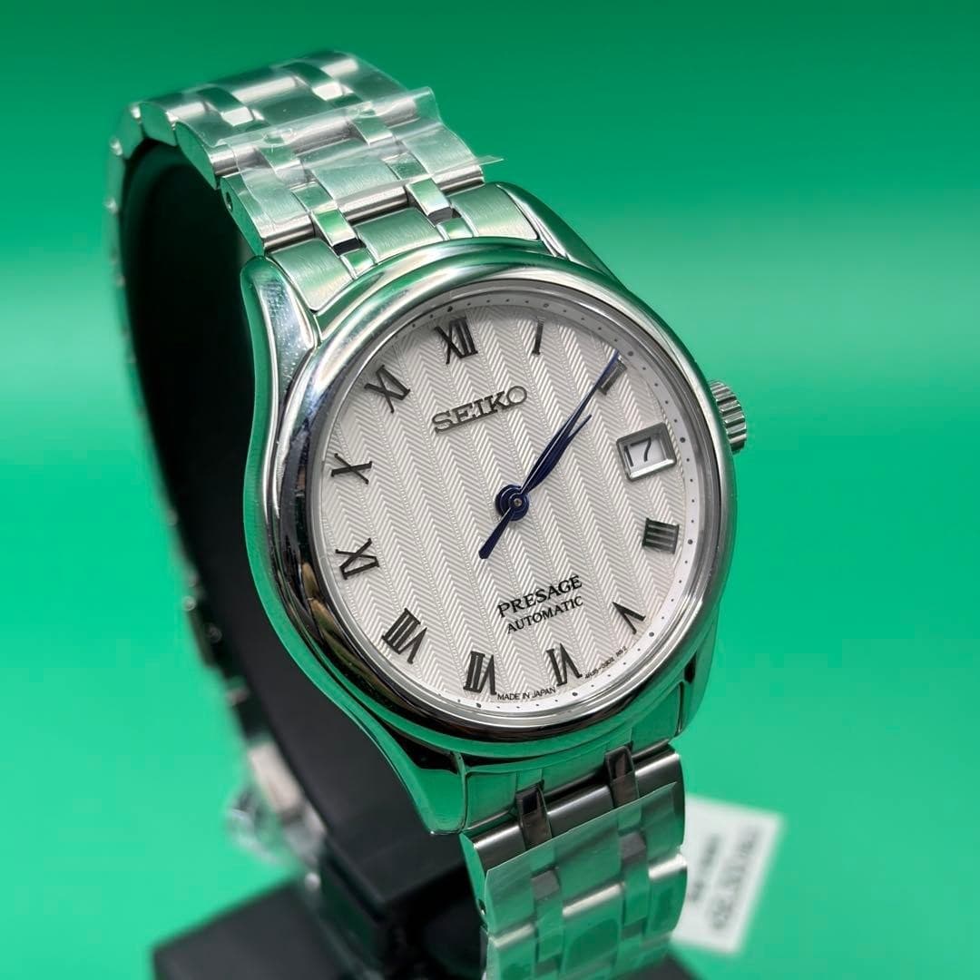 Seiko Presage SRRY047 Automatic White Dial 1.35in Case 8.07in Wrist