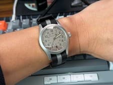 Hamilton Khaki Field Mecha Tokyo Cat Street Exclusive Edition H89409980