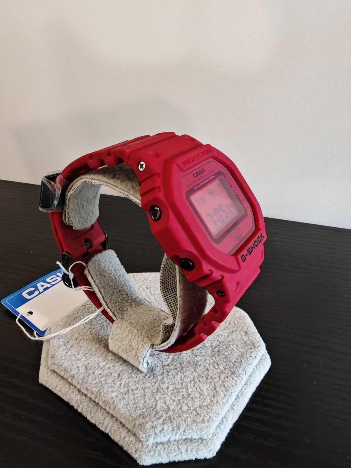 CASIO G SHOCK DW-5635C-4 RED OUT 35TH ANNIVERSARY LIMITED EDITION