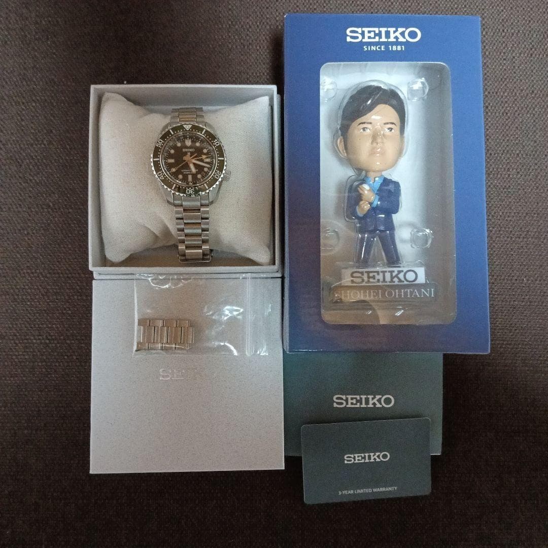 Seiko Prospex SBEJ009 Automatic Watch GMT Green Dial Ceramic Bezel