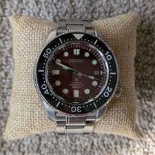 Seiko SLA059 Special Edition Marinemaster 300 Diver Seigaiha Red Dial