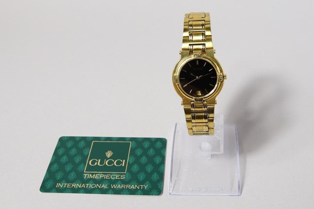 GUCCI 9200M Wristwatch Gold Black 32mm Mens Timepiece Luxury Authentic