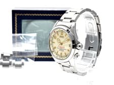 SEIKO Red Alpinist 4S15-6000 Automatic Men's Watch Ivory Dial Diashock