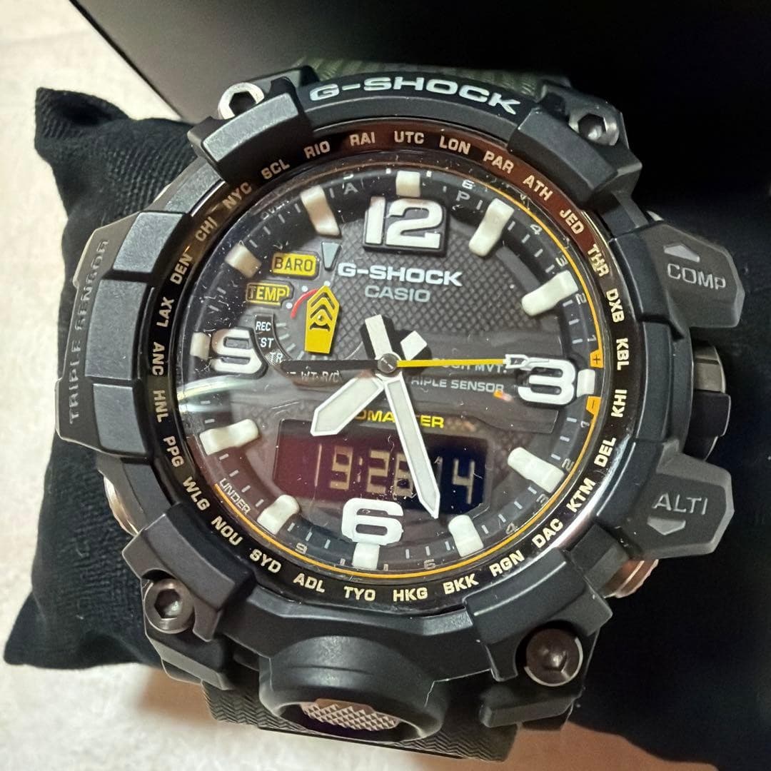 CASIO G-SHOCK GWG-1000 Analog Watch Black Excellent Condition