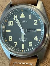 Rare CITIZEN Eco-Drive Watch E101-S125774 - Green With Brown Strap US Seller