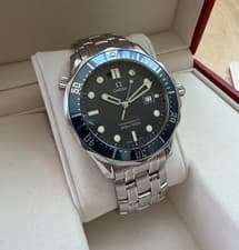 Omega Seamaster Quartz 2221.80.00 Men’s Watch With Box And Papers