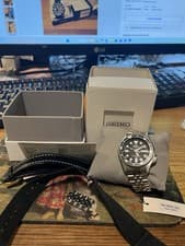 Seiko legendary, discontinued mid-sized DIVER  Watch SKX013K2