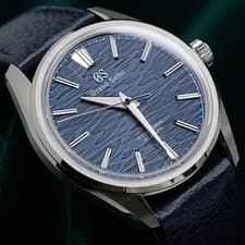 Grand Seiko Evolution 9 Collection “Moonlit Birch” Navy Dial MINT SET SLGW007