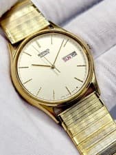 😍 JAPAN [N. MINT] 1991 Seiko Quartz 34mm Mens Wrist Watch Gold Tone Day Date