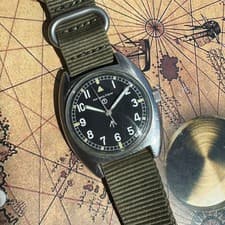 Hamilton W10 Cal . 649 British Army 1975 Military Black Dial Vintage Watch