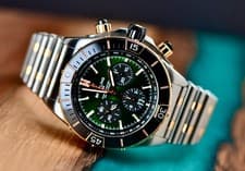 Breitling Super Chronomat B01 44mm Green Dial 18K Gold Two Tone UB0136251L1U1