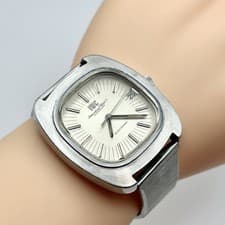 Vintage IWC Electronic 1970s Tuning Fork Square Fish Crown Mens Watch Working