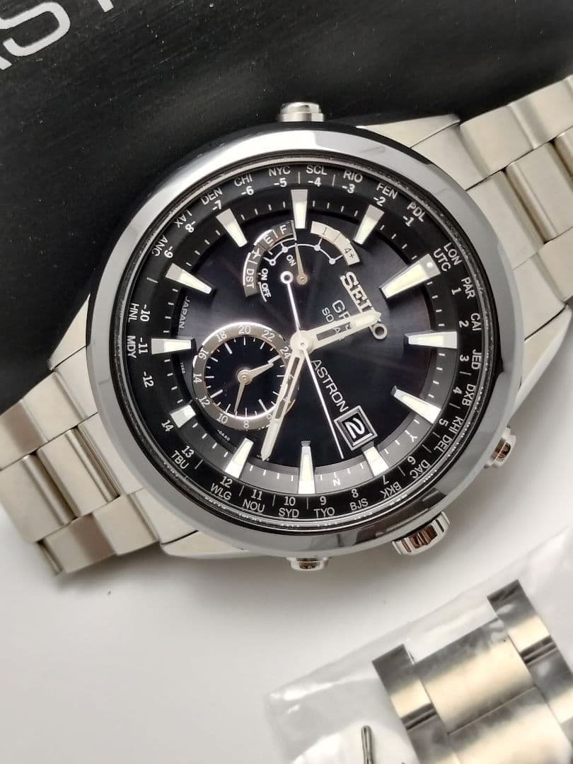 Seiko Astron SBXA003 7X52 GPS Solar Titanium 7.28in Wrist