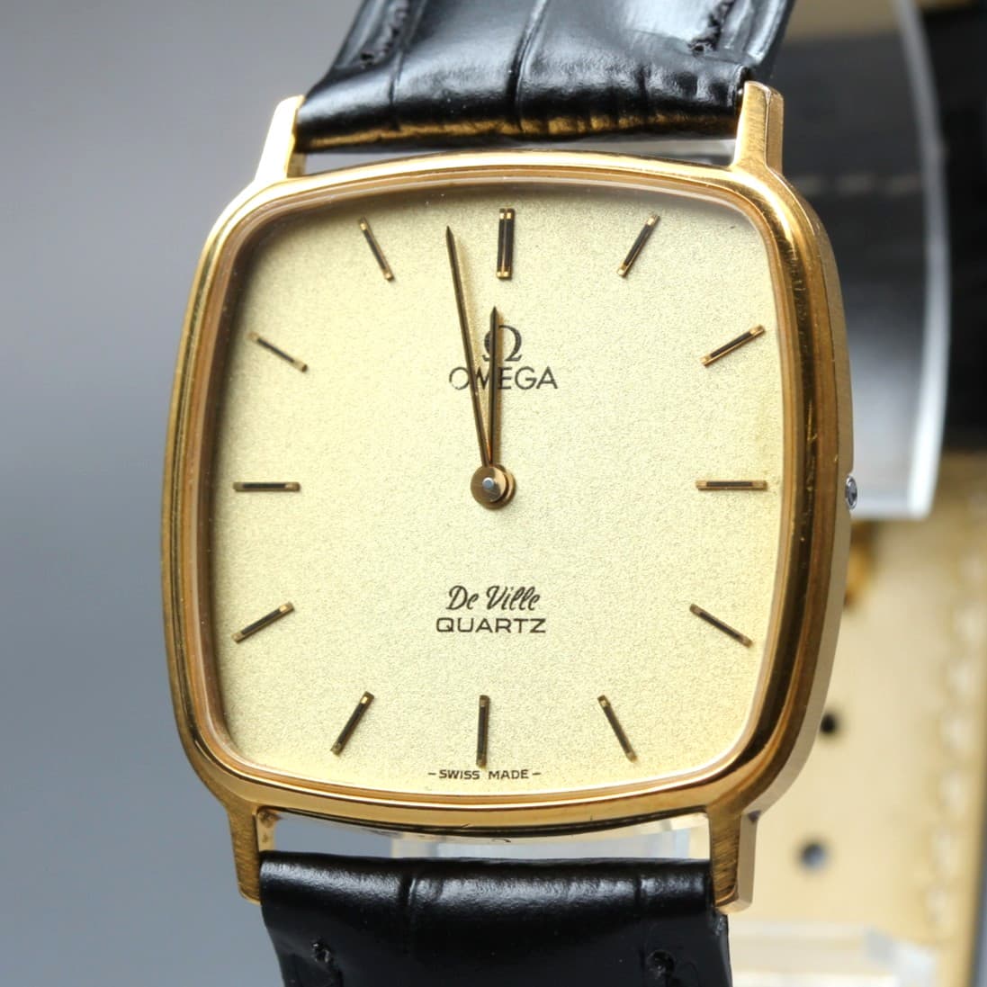 [Near MINT] Vintage 1982 OMEGA De Ville Cal.1365 Quartz Gold 31mm Men's Watch
