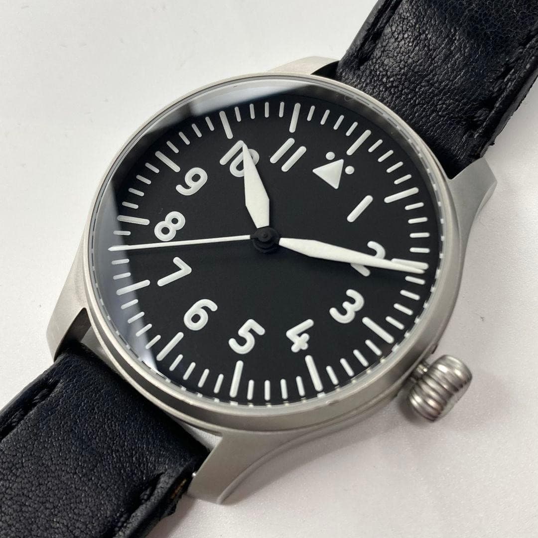 STOWA Flieger Verus 40 Automatic Classic pilot watch design featuring a clean