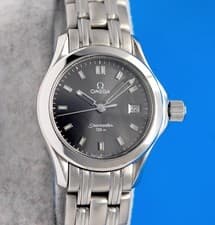 Ladies Omega Seamaster SS Steel Watch - Black Dial - Sapphire Crystal - 2581.43