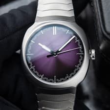 H.Moser & Cie. Streamliner 3/2025 Centre Seconds Purple Haze Bracelet 40 Watch