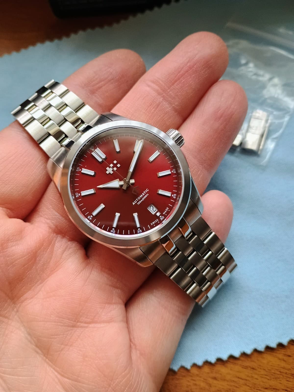 Christopher Ward C63 Sealander Automatic Viva Magenta Watch