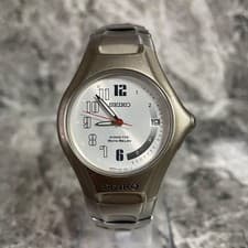 SEIKO Kinetic Yorg Izec Men's Watch Model 5J22-0A90 Tested Functioning