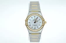 Omega Constellation lady 895.1203 Mother of pearl dial & Diamond bezel with b&p