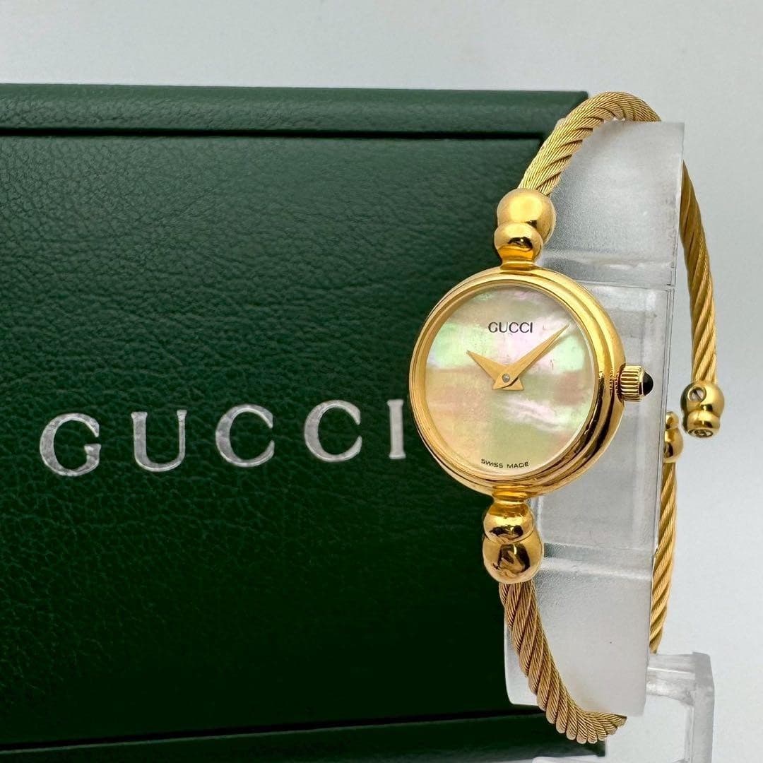 GUCCI 27002L Shell Dial Gold Bangle Watch Quartz Used Good Condition