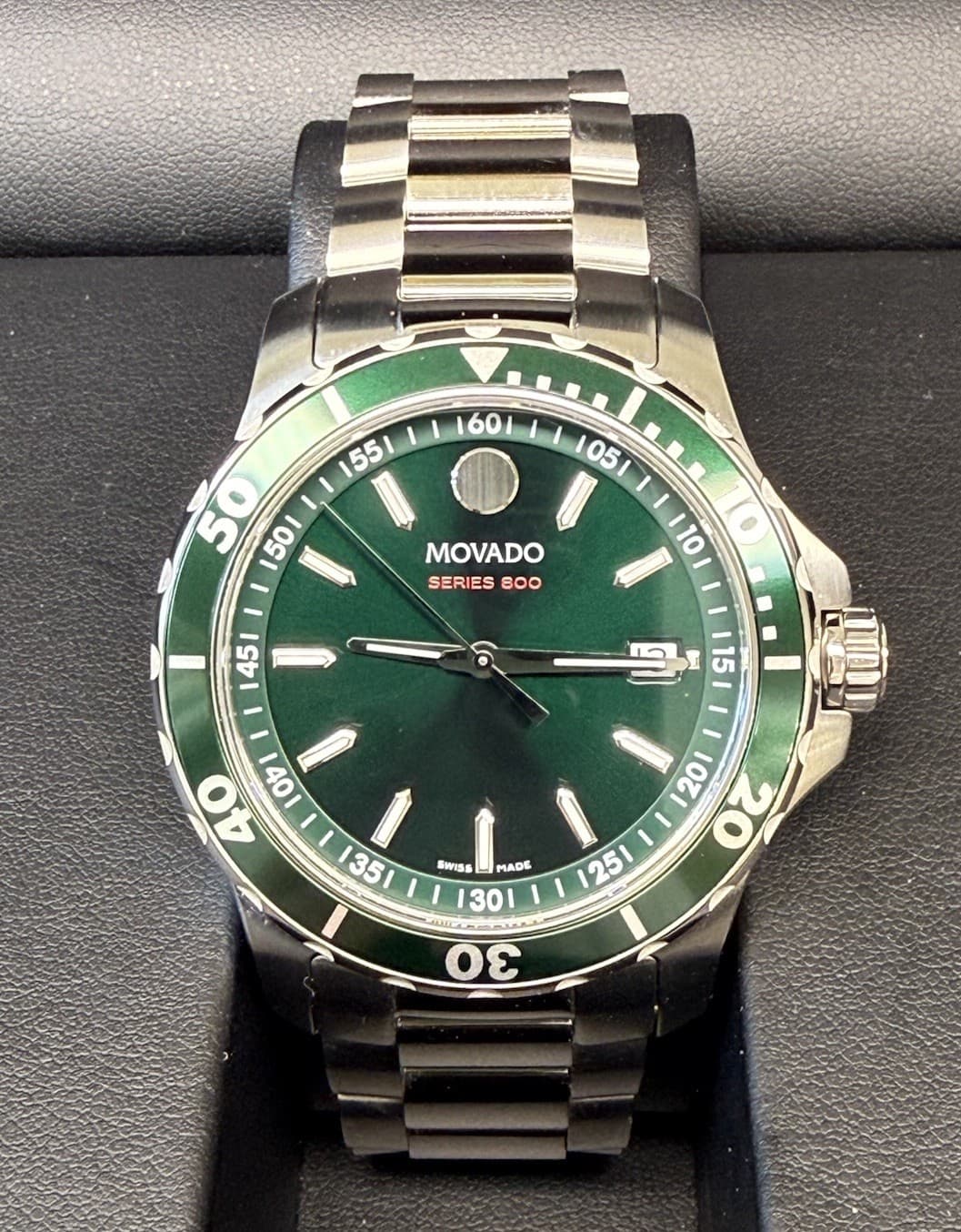 Movado Series 800 2600136 Men’s Watch Green Dial Stainless Steel Diver 42mm