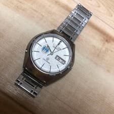 Citizen Crystron Vintage 1977 The Ice Hockey Day Date Quartz Mens Watch 2604TK