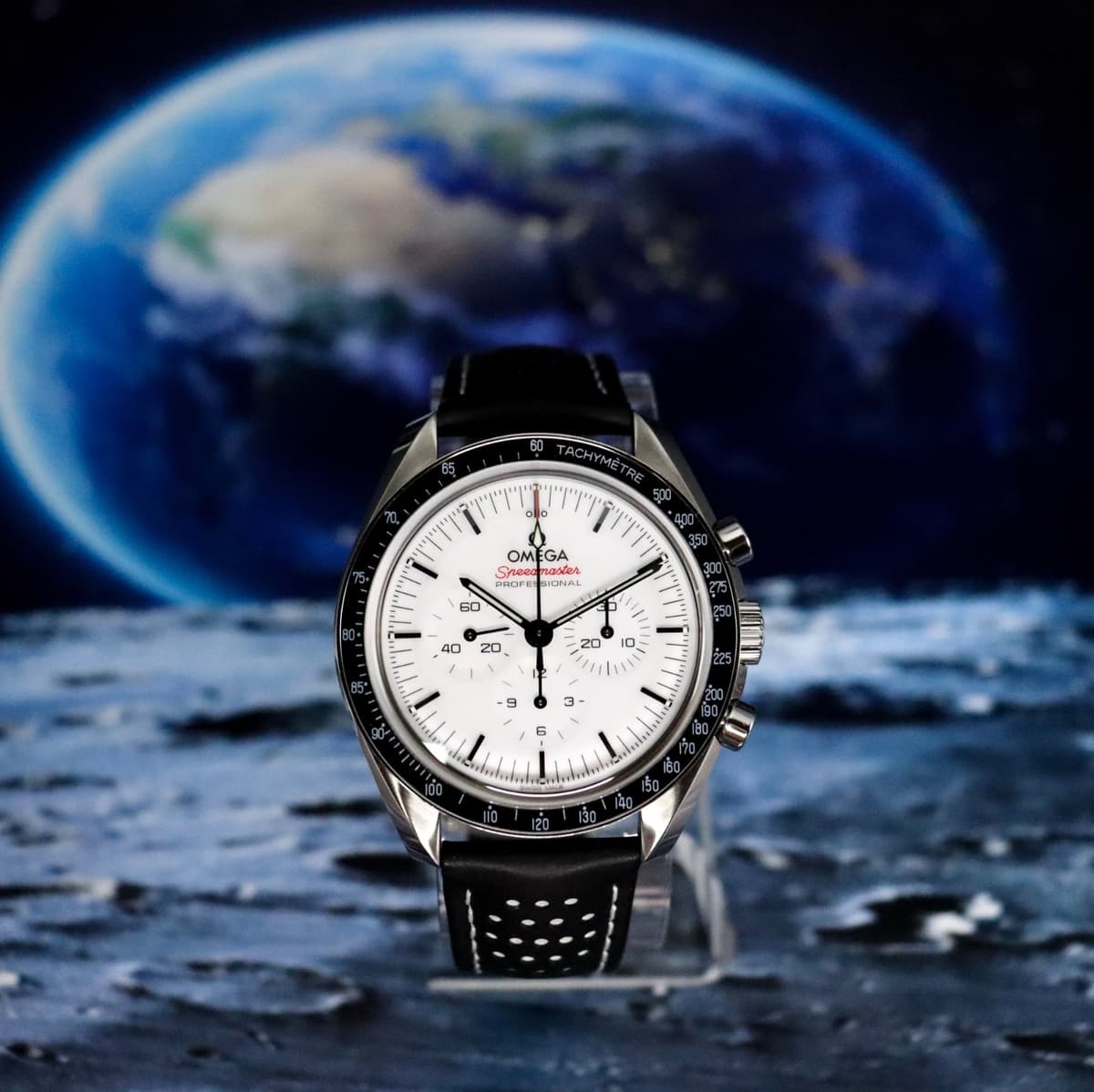 OMEGA Speedmaster Moonwatch Professional White Dial 2025 Ref 310.30.42.50.04.001