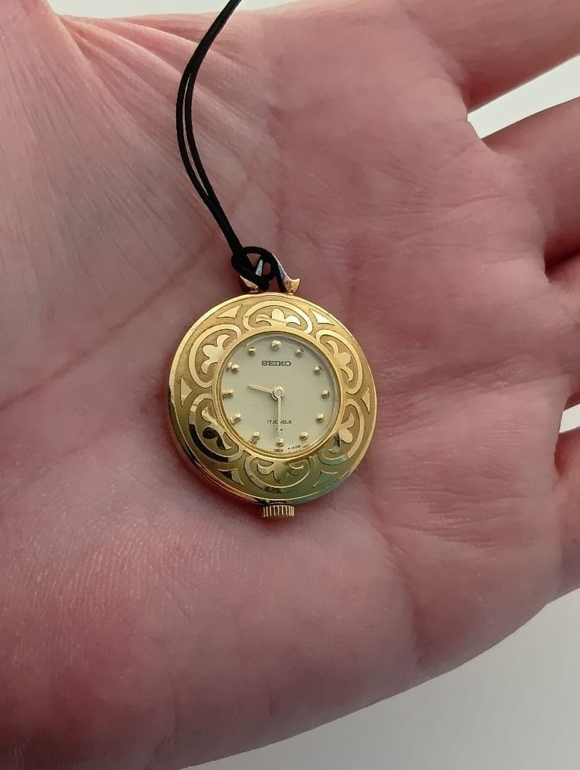 Rare Manual Winding Pendant Watch Gin Classic