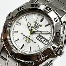 Seiko 5 Sports Diver Automatic 40mm Mens Watch 23 Jewels 10 Bar Vintage