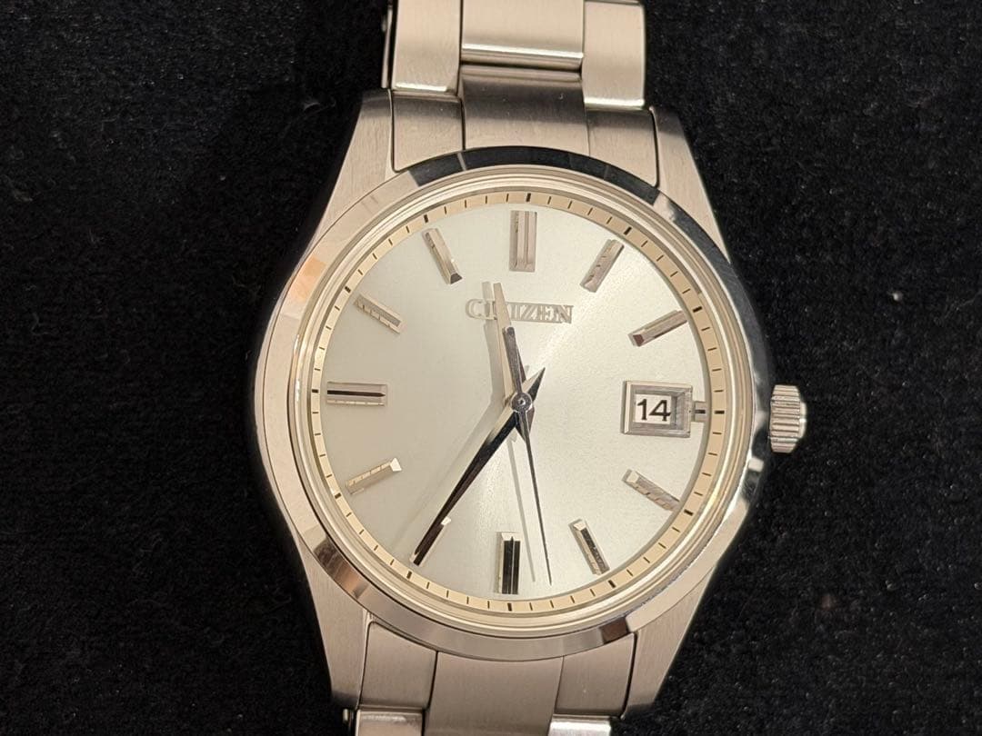 The CITIZEN AQ4000-51A old logo 320120