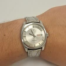 Vintage Wittnauer Geneve men's automatic watch day/date D11KAS-1 17 Jewels 1960s