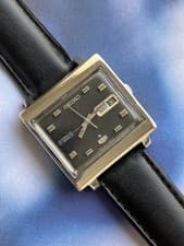 Vintage Seiko 5 6119 5000 Black Square TV Dial Day Date Automatic 1970s