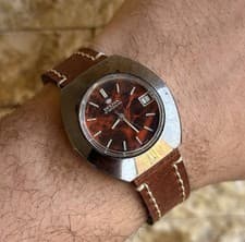 Vintage Delma Automatic Watch 1970s Stone Dial 38mm Cushion Case Boxed Swiss